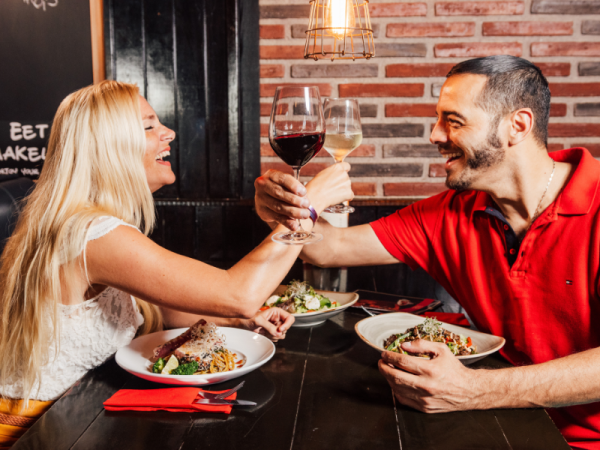 A Love-Filled Evening: Celebrate Valentine’s Day at Café the Plaza