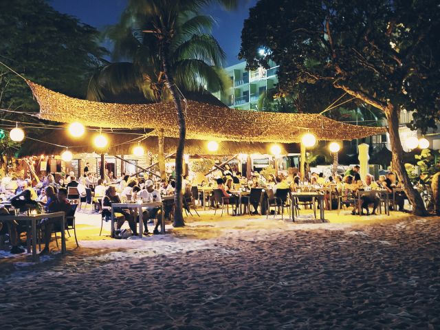 A 5-course food & wine pairing at MooMba Beach